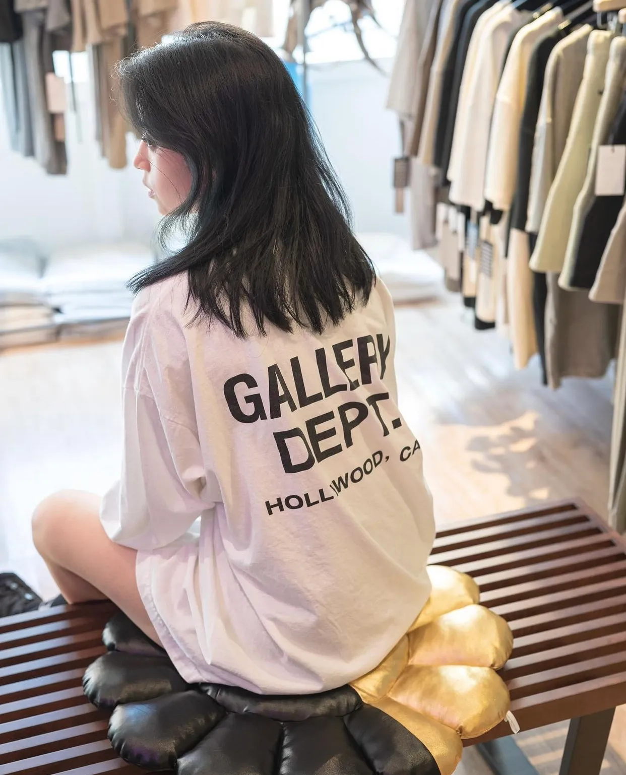 GALLERY DEPT. SOUVENIR L/S TEE English LOGO Basic Long Sleeve White S-XL Genuine Uniform Cylindrical No Side Seam Linen Cotton Fabric Garment Wash Preshrunk Correct Fit Correct Accessories